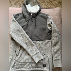 Women’s size small North Face half zip